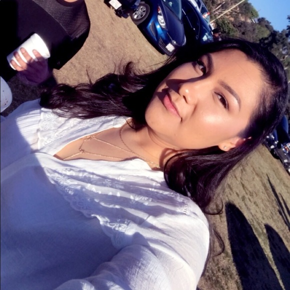 Meet your Posher, Julia - Picture 3 of 4